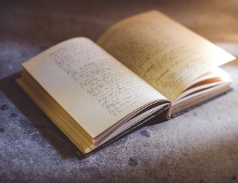 10 цитат о жизни после потери жены из книги «Боль утраты» К. С. Льюиса