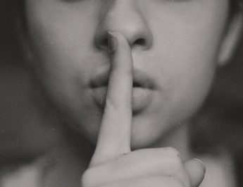 6 фильмов, где минимум слов, но максимум смысла