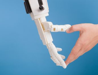 Как ИИ формирует нас? 3 принципа разумного использования