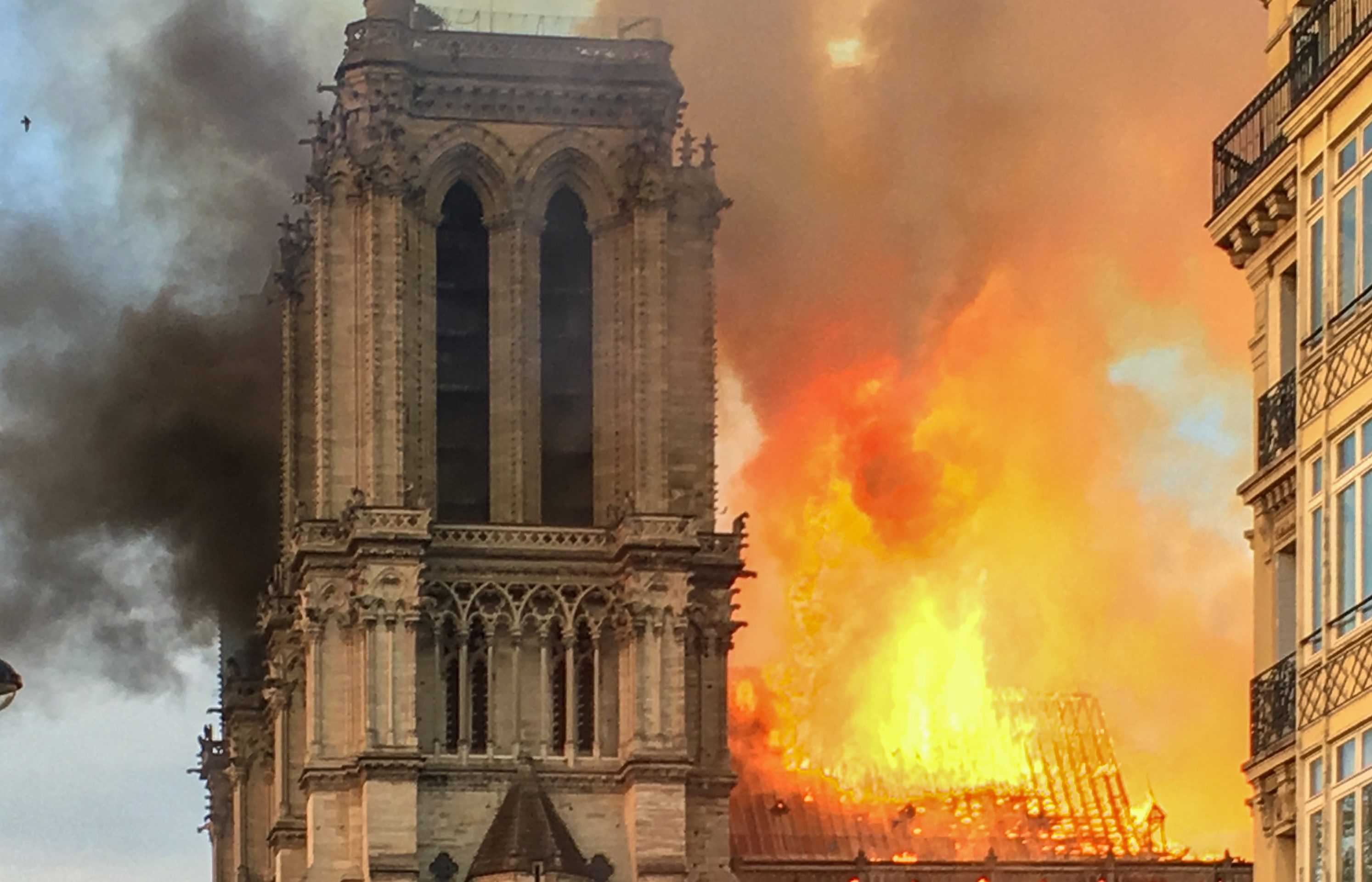 Сгорел нотр. Пожар в соборе Парижской Богоматери (2019). Пожар Нотр дама де пари 2019.