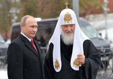 Патриарх Кирилл, назвавший «СВО» «священной войной»: Путин — «пример доброго христианина»