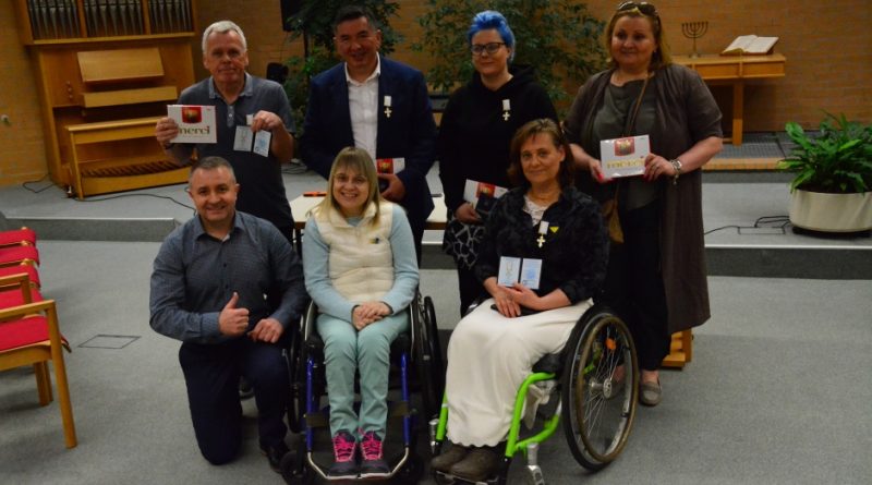 За гуманитарную работу по эвакуации украинских инвалидов были награждены инвалиды из Австрии