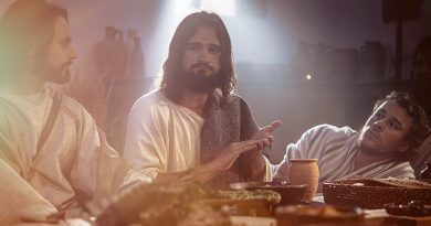 Миссии глухих представила первый в истории фильм о жизни Иисуса полностью на языке жестов