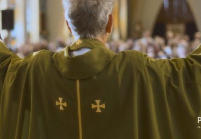 О канадском священнике, пережившем стрельбу в школе и основавшем орден, снят документальный фильм
