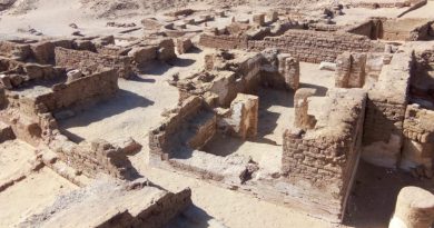 В Египте обнаружены две церкви возрастом 1500 лет с уникальной фреской Иисуса В Египте обнаружены две церкви возрастом 1500 лет с уникальной фреской Иисуса