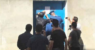 Христиане в Алжире вынуждены проводить богослужения подпольно после массового закрытия церквей Христиане в Алжире вынуждены проводить богослужения подпольно после массового закрытия церквей